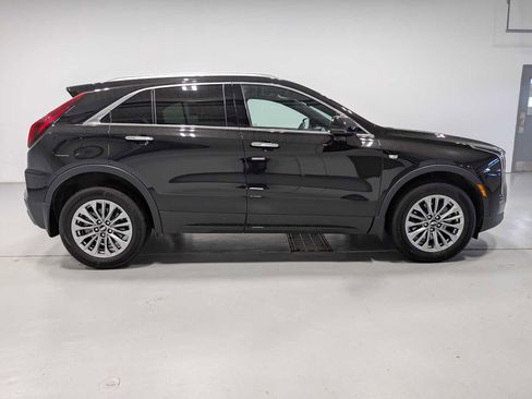 Certified 2024 Cadillac XT4 Premium Luxury w/ Cold Weather Package AWD/4WD image 7
