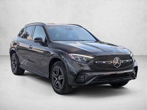 Used 2026 Mercedes-Benz GLC 300 4MATIC image 3