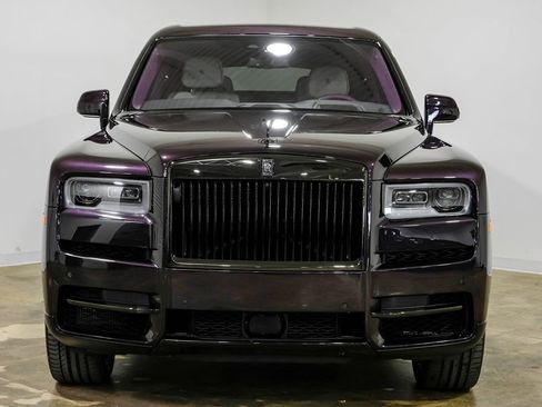 Used 2023 Rolls-Royce Cullinan Black Badge w/ Dark Exterior Package image 5