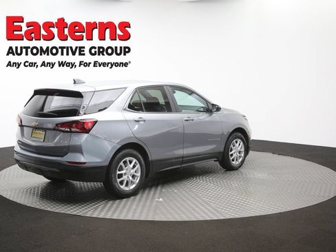 Used 2023 Chevrolet Equinox LT FWD image 41