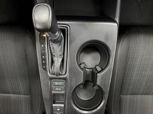 Used 2022 Honda Civic EX image 25