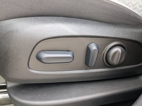 Certified 2023 Chevrolet Equinox LS w/ LS Convenience Package FWD image 23