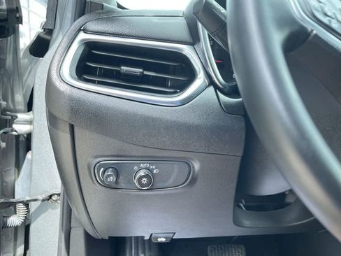 Certified 2023 Chevrolet Equinox LT FWD image 18