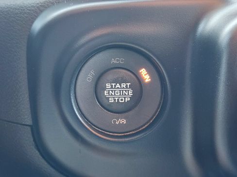 Used 2022 Jeep Gladiator Mojave AWD/4WD image 23