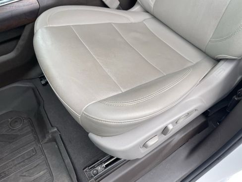 Used 2023 GMC Sierra 1500 SLT w/ SLT Premium Package image 23