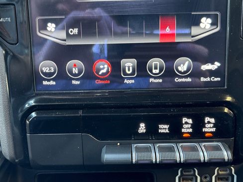 Used 2021 RAM 1500 Laramie image 22