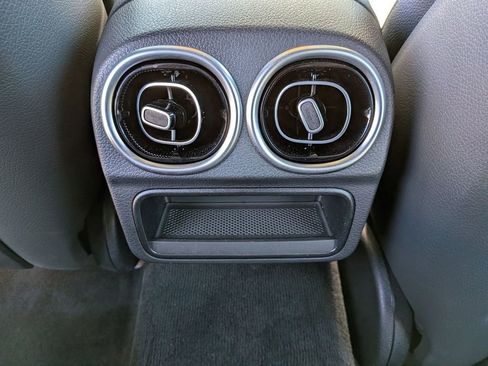 Used 2025 Mercedes-Benz C 300 Sedan image 28