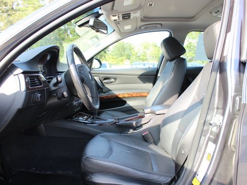 Used 2008 BMW 335xi Sedan image 12
