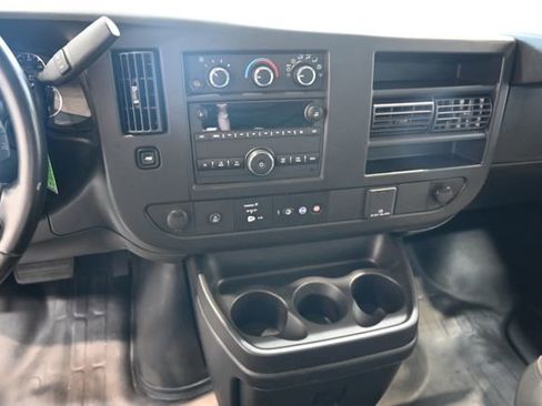 Used 2023 GMC Savana 3500 LS image 17