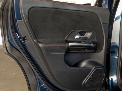 Used 2021 Mercedes-Benz GLA 250 image 18