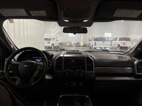 Used 2019 Ford F350 XLT image 4