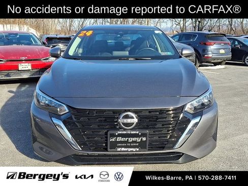 Used 2024 Nissan Sentra SV image 2