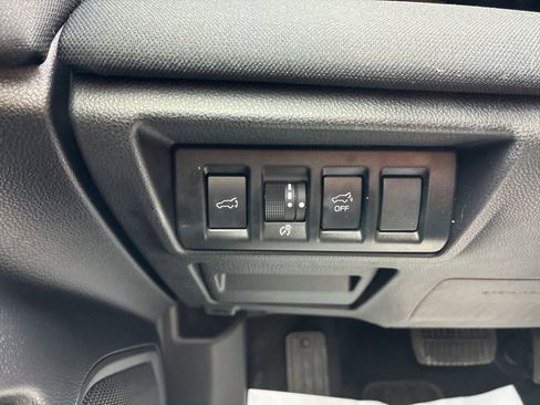 Used 2023 Subaru Outback Premium AWD/4WD image 23