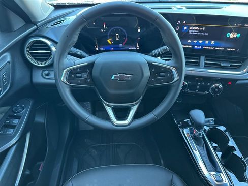 Used 2024 Chevrolet Trax ACTIV image 13