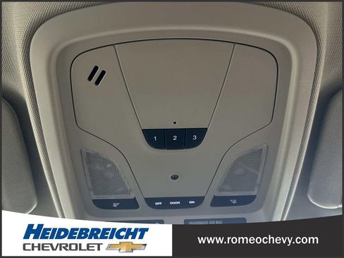 Used 2014 Chevrolet Impala LT w/ Convenience Package image 25