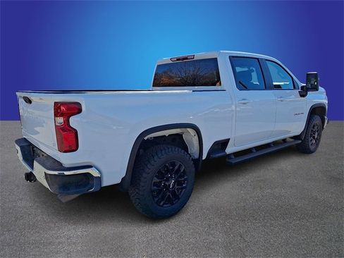 Used 2025 Chevrolet Silverado 2500 LT w/ All Star Edition image 4