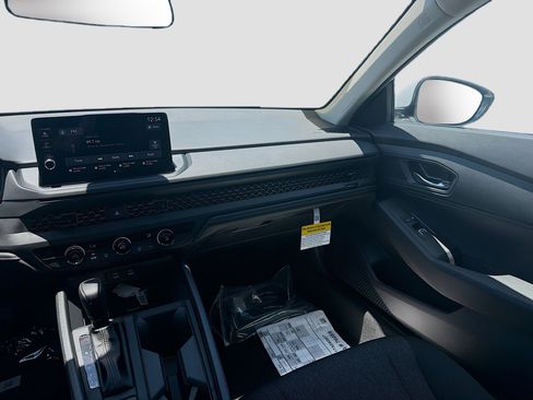 New 2026 Honda Accord LX image 18