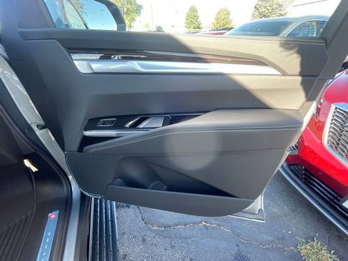 New 2026 Cadillac Escalade Luxury w/ Touring Package image 19