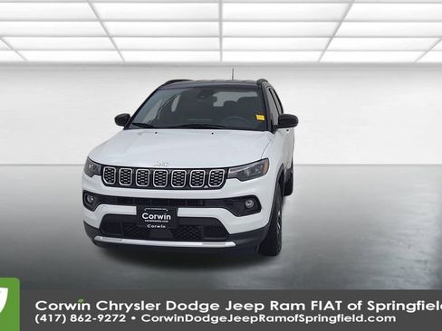 Certified 2024 Jeep Compass Limited image 5