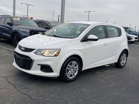 Used 2020 Chevrolet Sonic LT image 3