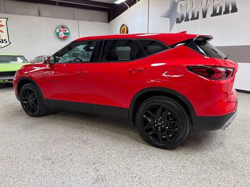 Used 2022 Chevrolet Blazer LT w/ LPO, Black Accent Package FWD image 4