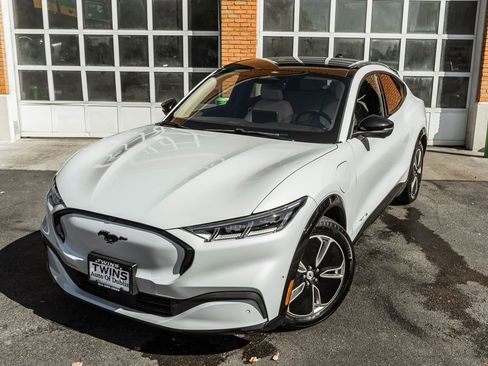 Used 2023 Ford Mustang Mach-E Premium image 2