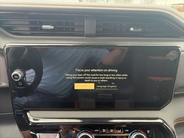 New 2026 GMC Sierra 2500 AT4 w/ AT4 Premium Plus Package AWD/4WD image 22