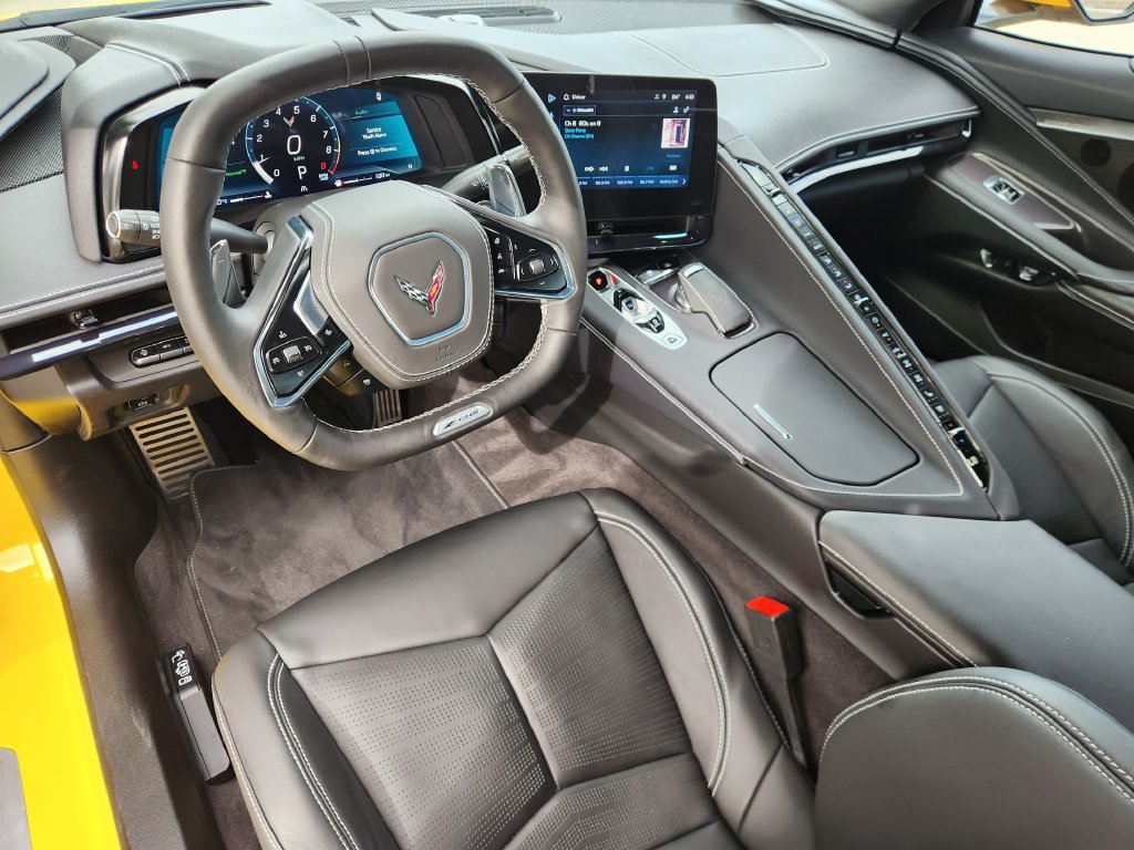 Used 2025 Chevrolet Corvette Z06 w/ Stealth Interior Trim Package RWD image 25