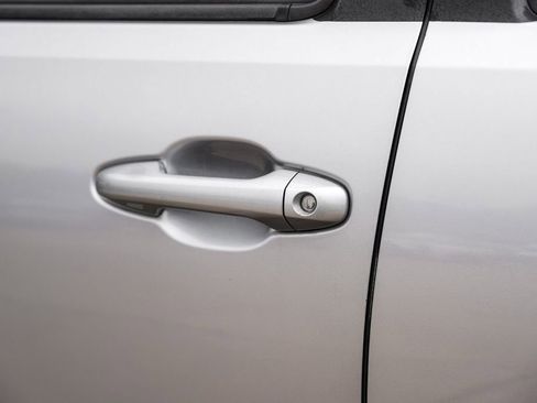 Used 2019 Toyota Tacoma TRD Off-Road image 37