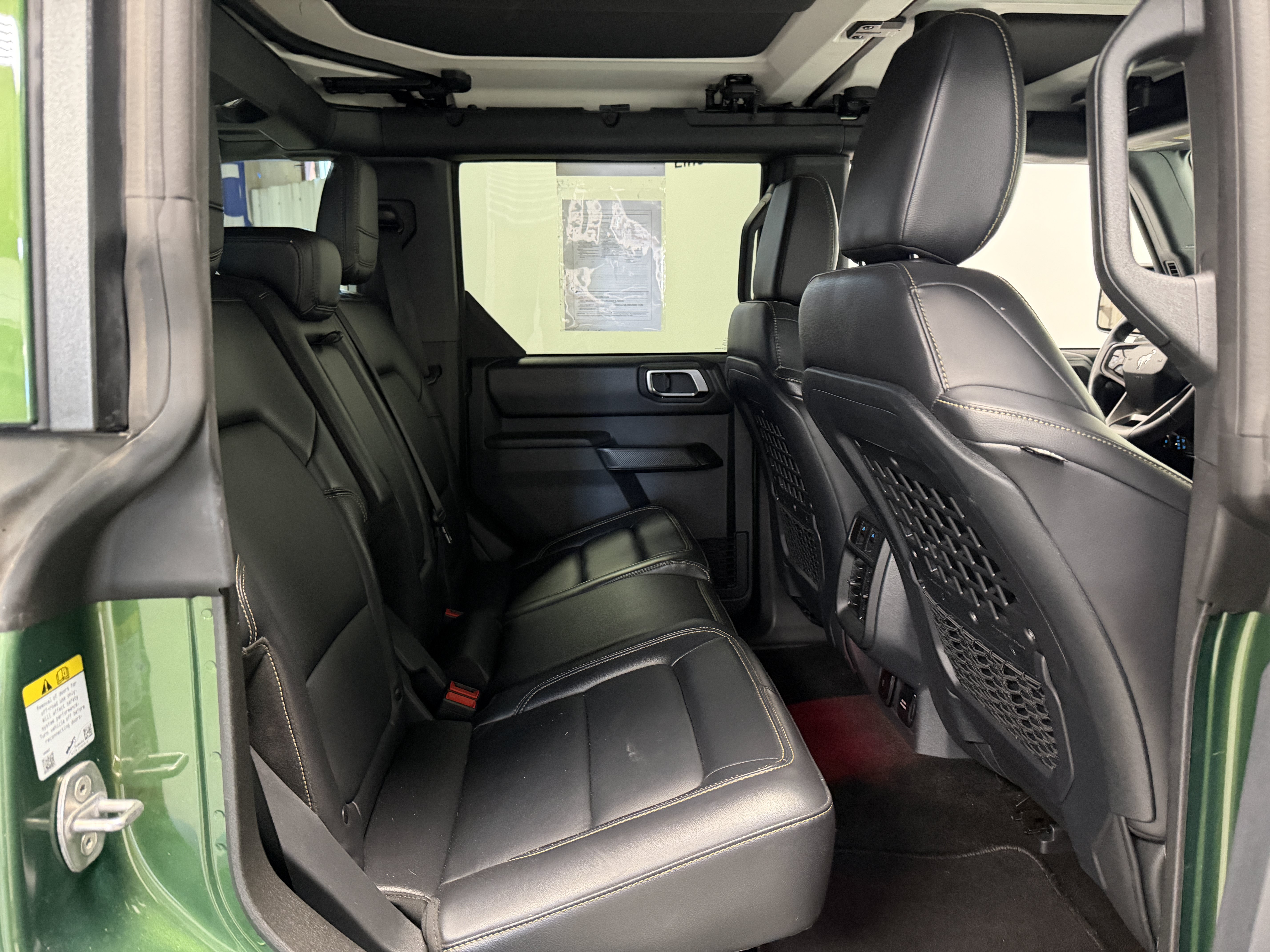 Used 2025 Ford Bronco Badlands AWD/4WD image 23