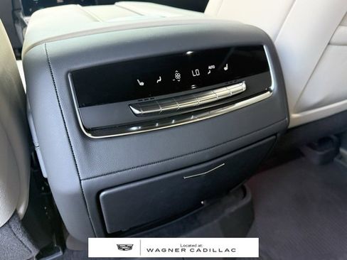 Used 2025 Cadillac Escalade Sport w/ LPO, ONYX Package image 15