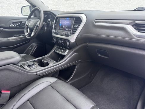 Used 2022 GMC Acadia SLT w/ Elevation Edition image 18