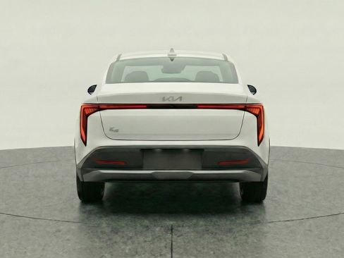 Used 2025 Kia K4 LXS image 7