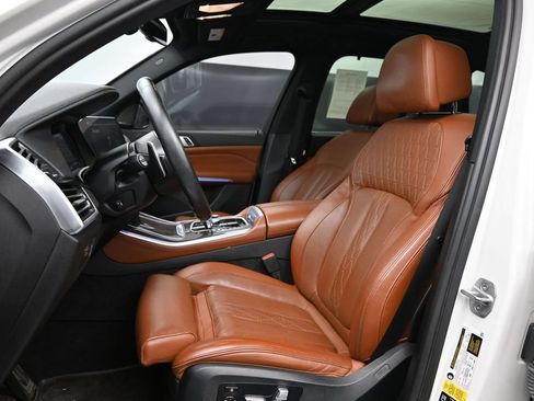 Used 2023 BMW X5 M50i w/ Executive Package AWD/4WD image 4
