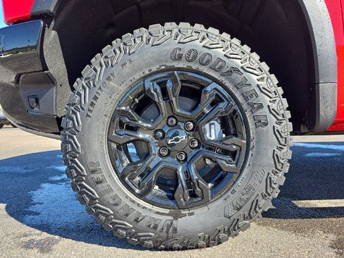 New 2026 Chevrolet Silverado 1500 ZR2 w/ LPO, Dark Essentials Package AWD/4WD image 28