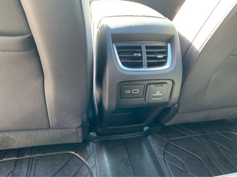 Used 2023 Chevrolet Blazer Premier w/ Enhanced Convenience Package image 25