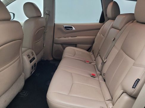 Used 2018 Nissan Pathfinder Platinum w/ Cargo Package FWD image 18