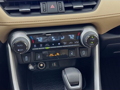 Used 2025 Toyota RAV4 XLE Premium image 16