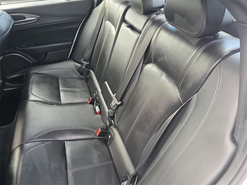 Used 2023 Alfa Romeo Giulia Ti image 33