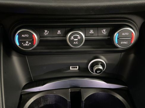 Used 2021 Alfa Romeo Stelvio Sprint w/ Nero Edizione image 18