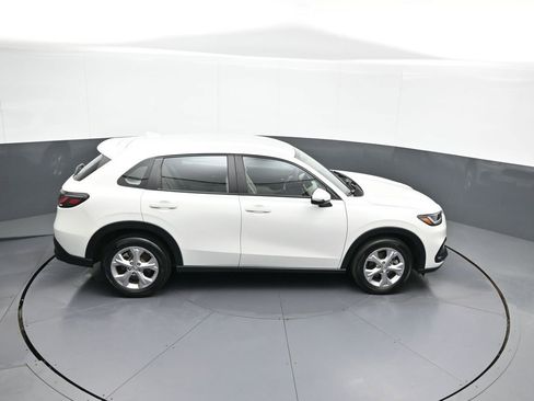 Certified 2024 Honda HR-V LX image 35