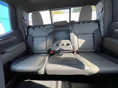 Used 2024 Chevrolet Silverado 1500 ZR2 w/ Technology Package image 27