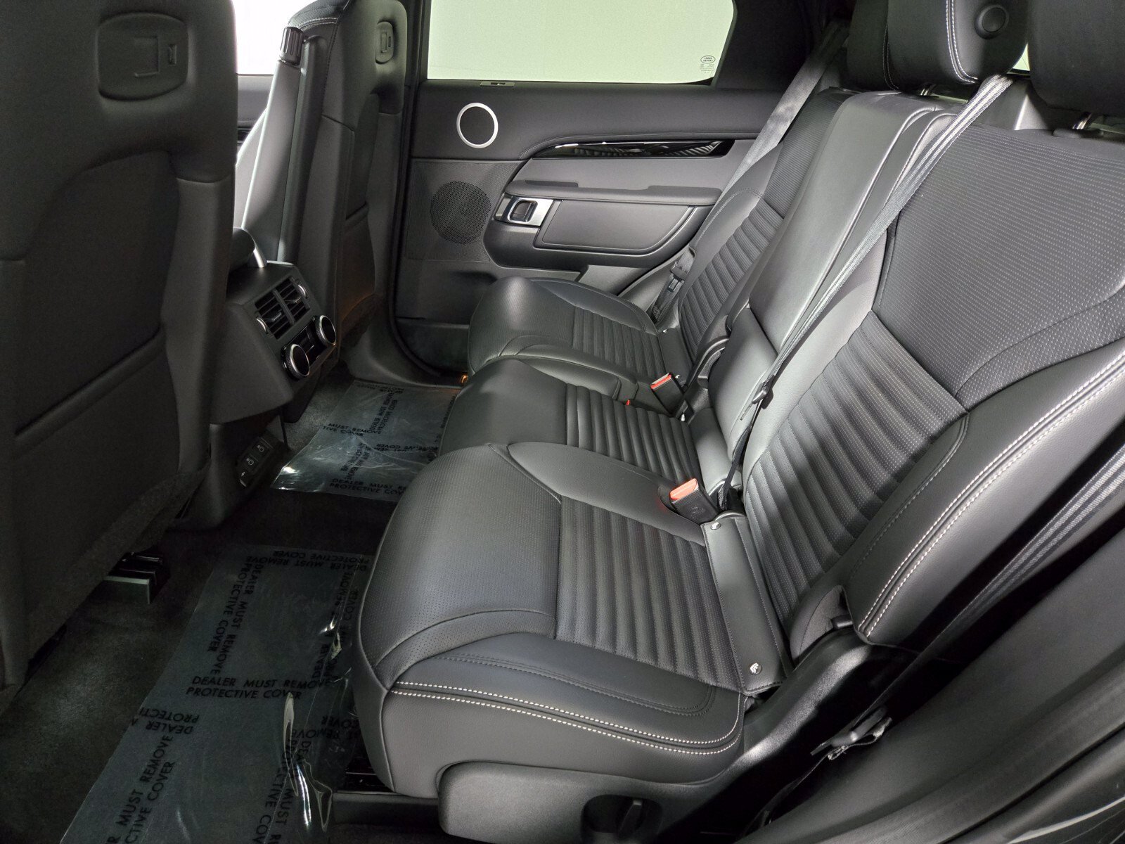 New 2026 Land Rover Discovery S AWD/4WD image 5