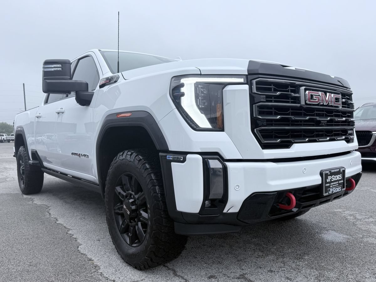 Used 2024 GMC Sierra 2500 AT4 w/ Max Trailering Package AWD/4WD image 3