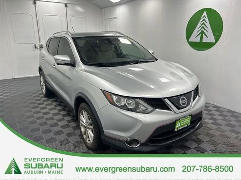Used 2019 Nissan Rogue Sport SV w/ Technology Package FWD image 1