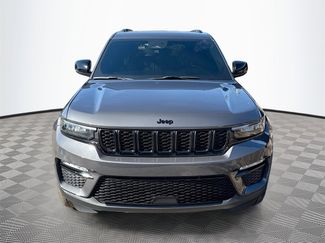Used 2024 Jeep Grand Cherokee Limited w/ Black Appearance Package video 2