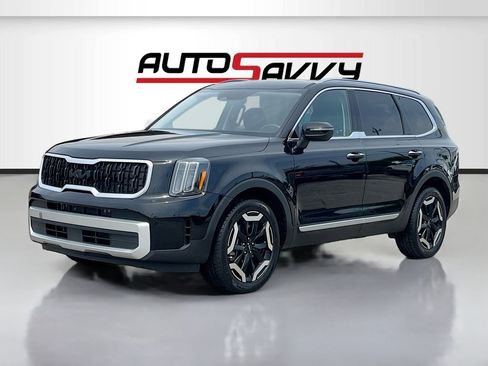 Used 2024 Kia Telluride S w/ S Sunroof Package FWD image 3