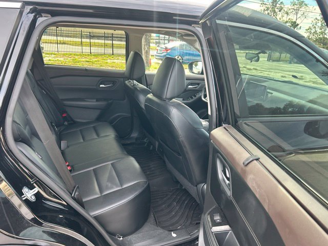 Used 2023 Nissan Rogue SV w/ SV Premium B Package FWD image 8