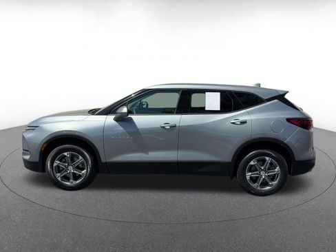 Used 2026 Chevrolet Blazer LT AWD/4WD image 9