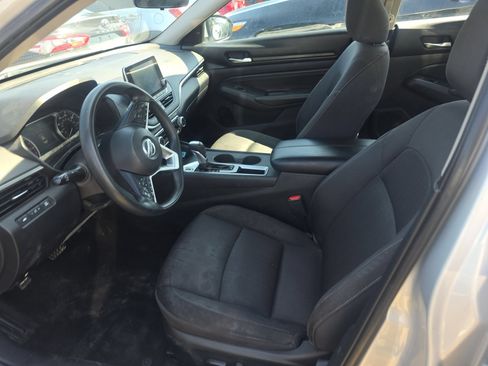 Used 2020 Nissan Altima 2.5 S w/ Driver Assist Package FWD image 4
